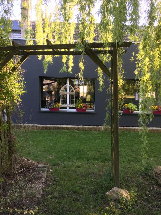 Agathe Et Titi Bed & Breakfast Marigny-les-Reullee Exterior photo